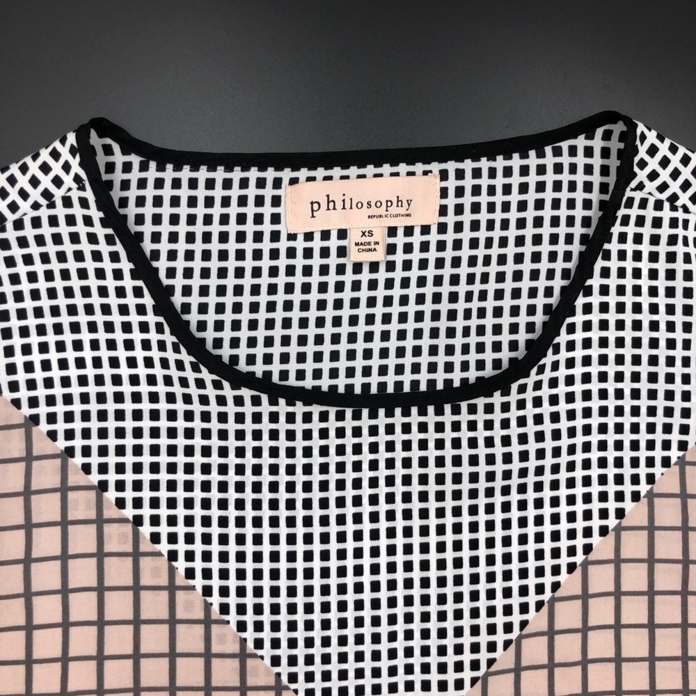 Philosophy Geometric Grid Short Sleeve Blouse XS/S - Picture 5 of 7